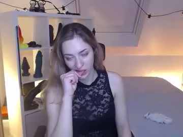 scarlet_sophie — get topless [526 tokens left] #femdom,  #mistress,  #strapon, #chastity, #sissy,  #sph