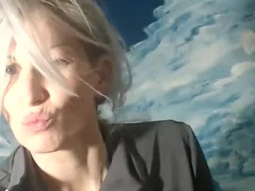 Offline sexyeni on Chaturbate