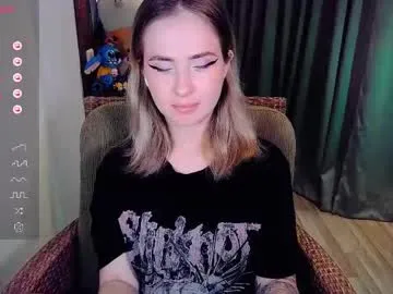 Freechat shyfoxxxy on Chaturbate