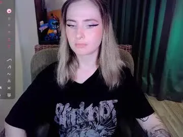 Freechat shyfoxxxy on Chaturbate