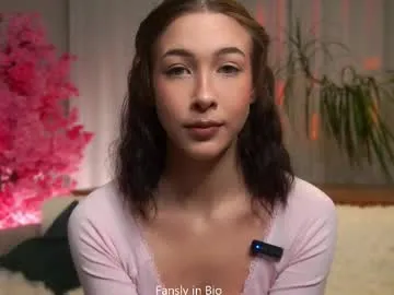 Offline signehinz on Chaturbate