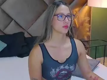 Offline sophia_loreenn on Chaturbate