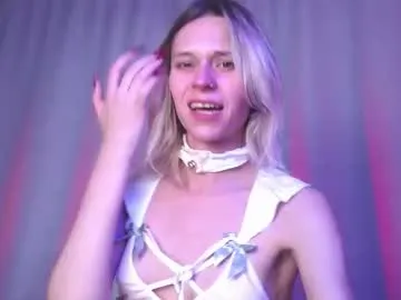 Offline sophiediamond_x on Chaturbate