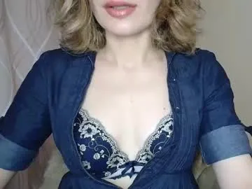 Offline sophiemisss on Chaturbate