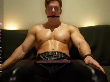 steevemuscle from Chaturbate