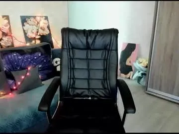 Offline stella__cox on Chaturbate