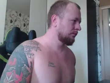 Offline strongass18 on Chaturbate