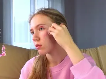 Offline succubelle on Chaturbate