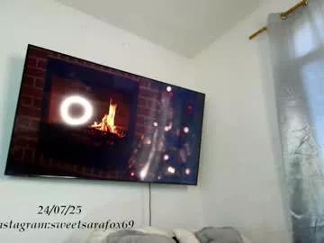 sweetsarafoxxx from Chaturbate