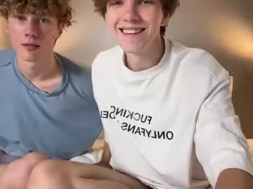 Offline swoopyboy on Chaturbate