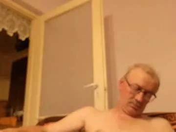 szaszinno6669068 from Chaturbate