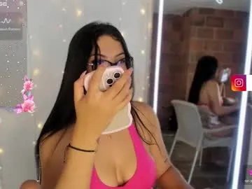 tharaaa_1 on Chaturbate