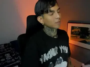 travistanner28 on Chaturbate