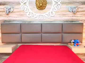 Offline twinslovers_ on Chaturbate