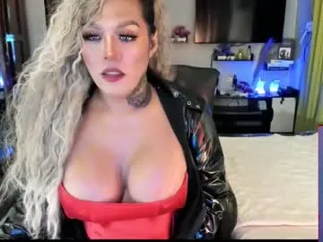 Offline ur_majestyqueen_angelaxxx on Chaturbate