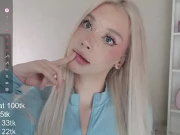 Freechat vickyfuckingdoll on Chaturbate