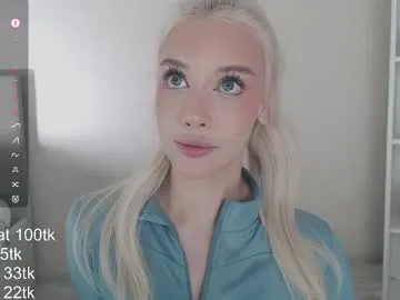 Freechat vickyfuckingdoll on Chaturbate