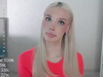 Freechat vickyfuckingdoll on Chaturbate