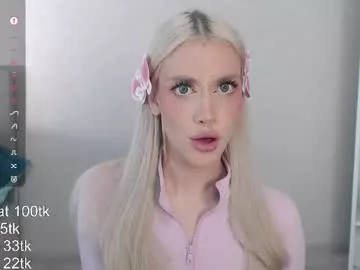 Freechat vickyfuckingdoll on Chaturbate