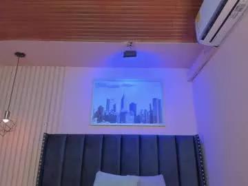 viiolett_lee from Chaturbate