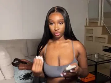 Offline violet6xft on Chaturbate