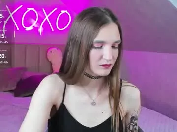 virdjinia_green on Chaturbate