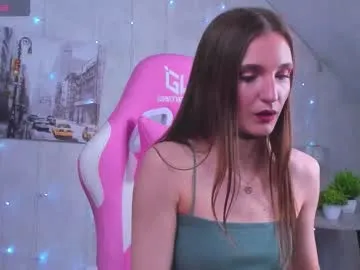 virdjinia_green on Chaturbate