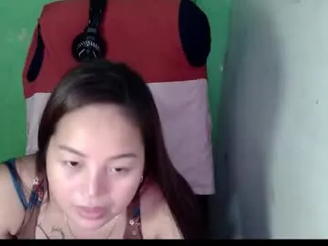 Offline xhottespinayx on Chaturbate