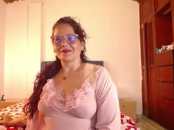 Offline yazmin_mature on Chaturbate