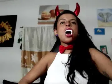 Offline yemaya_28 on Chaturbate