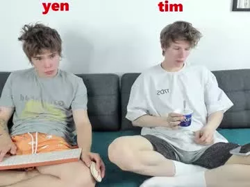 Offline yen2025 on Chaturbate