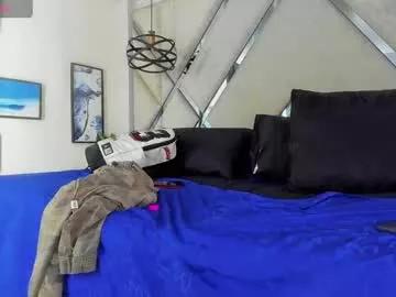 yiyo10_ from Chaturbate