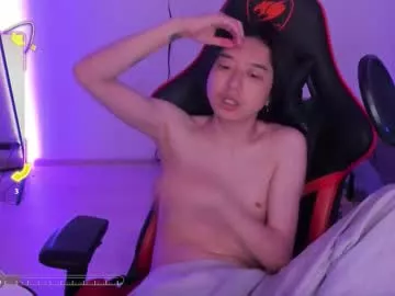 Offline your_little_twink on Chaturbate