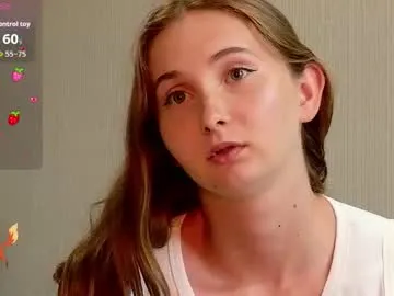 Offline yourcreamyister on Chaturbate