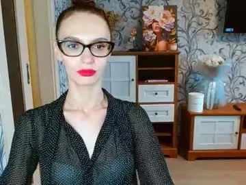 Offline yourladysunshine on Chaturbate
