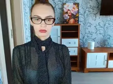 Offline yourladysunshine on Chaturbate