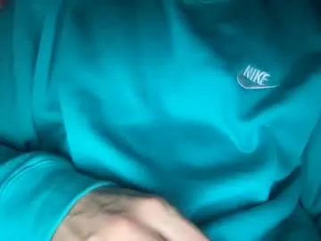 Offline yungbull06 on Chaturbate