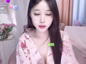 yuyouwei from Chaturbate