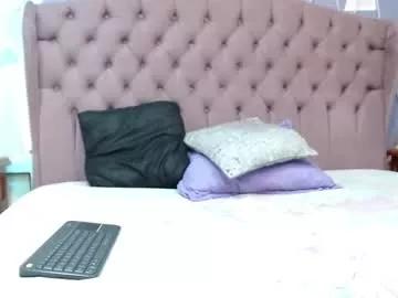zaharaskylar from Chaturbate