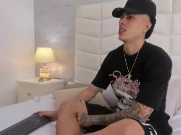 Offline zeta_3 on Chaturbate