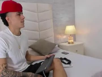 Offline zeta_3 on Chaturbate