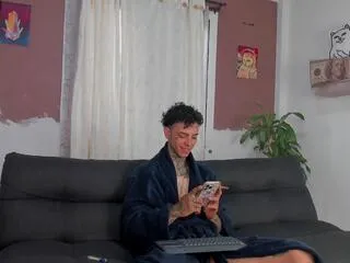 Offline aaron_ford on Flirt4Free