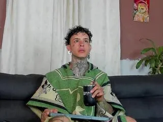 Offline aaron_ford on Flirt4Free