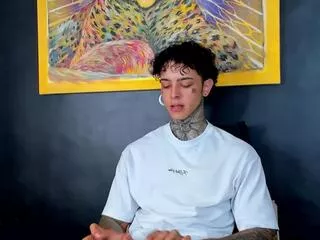 Offline aaron_ford on Flirt4Free