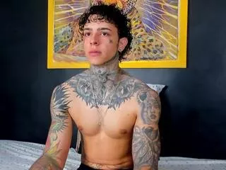 Offline aaron_ford on Flirt4Free