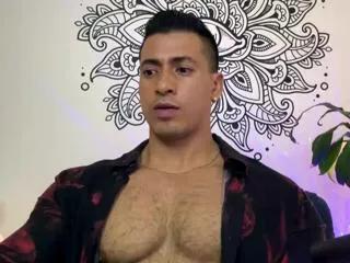 aaron_strong from Flirt4Free