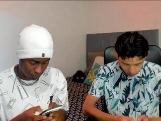alan_gonz_cristian_asaenz from Flirt4Free