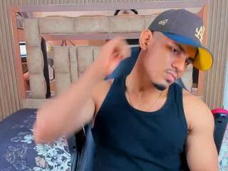 alan_newton from Flirt4Free