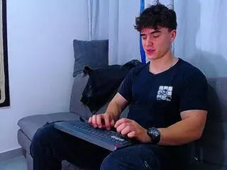 Offline andre_parker on Flirt4Free