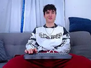 Offline andre_parker on Flirt4Free